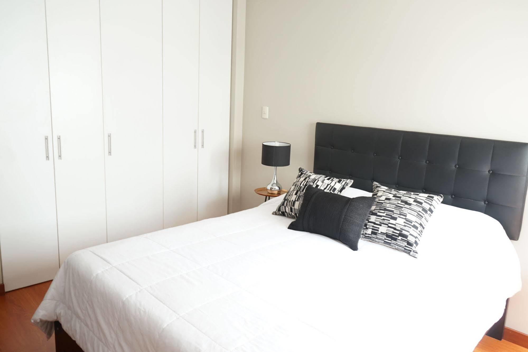 לימה Apartment In Alcanfores 240 מראה חיצוני תמונה